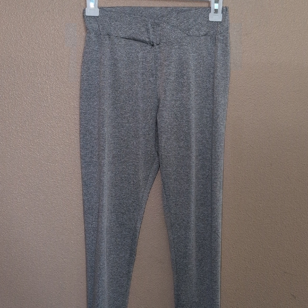 Gray Women's Scrunch Booty Leggings